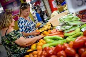 Efeito Lula: IPCA-15 desacelera e preços de alimentos caem pela 5ª vez