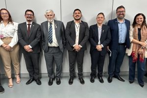 Luiz Couto intermedeia reunião no MEC para apresentação de projetos da UFPB