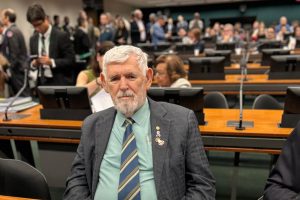 Nesta tarde, deputado Luiz Couto participa de reunião decisiva na CCJC e vota projetos em defesa das famílias brasileiras