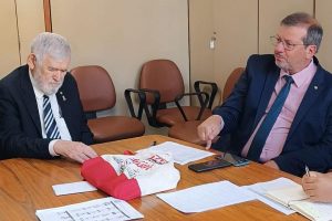 Luiz Couto e Alexandre Lindenmeyer propõem monitorar dívidas e fraudes contra idosos